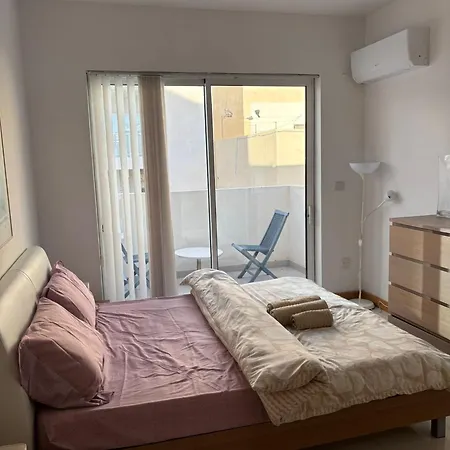 Sea-Side Penthouse Apartmán